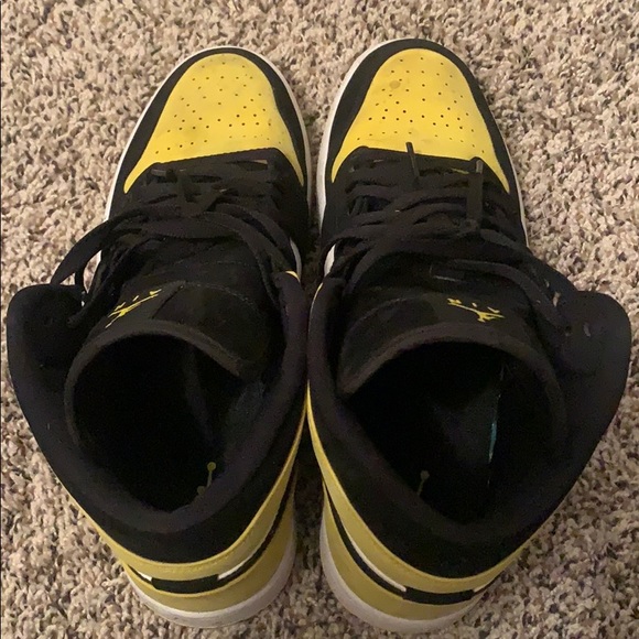 Shoes - Picture 5 of 5